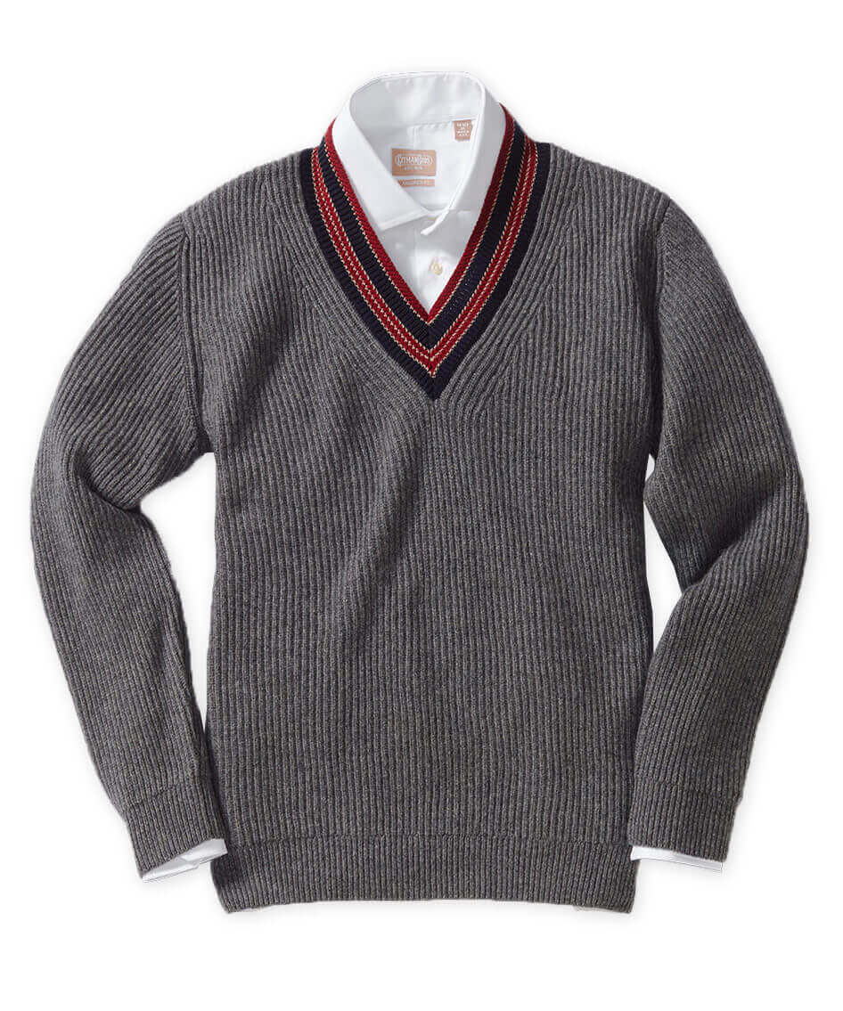Johnstons Of Elgin Scottish Cashmere V-Neck Sweater